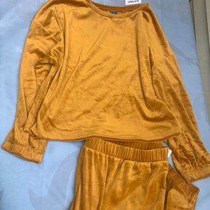 Old Navy Velour Sweatsuit (Miner’s Gold)